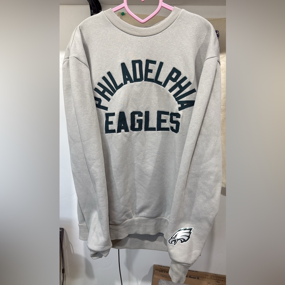 NFL Eagles Team Apparel Sweatshirt